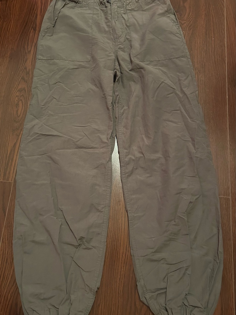 Aeropostale Women's Olive Green Jogger Pants